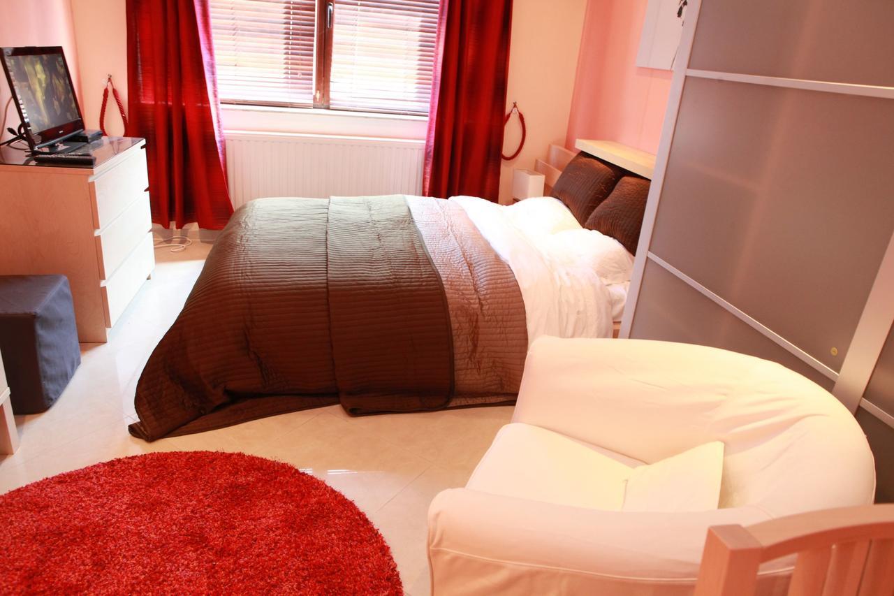 Residence La Fraisiere Anderlecht エクステリア 写真