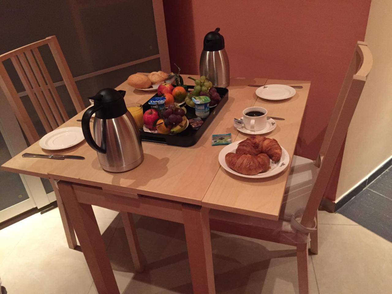 Residence La Fraisiere Anderlecht エクステリア 写真